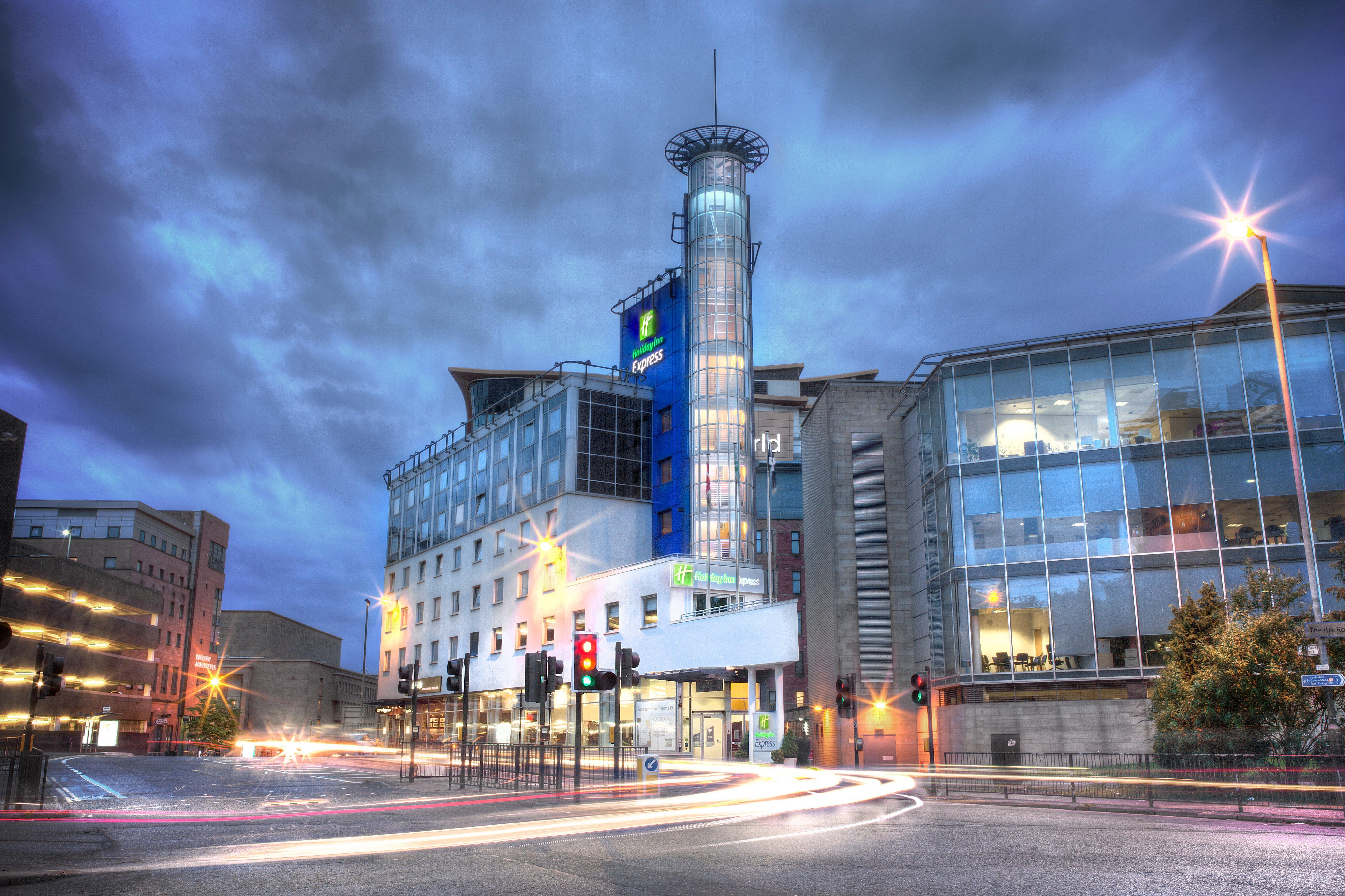 Holiday Inn Express - Glasgow - City Ctr Theatreland By Ihg Екстериор снимка
