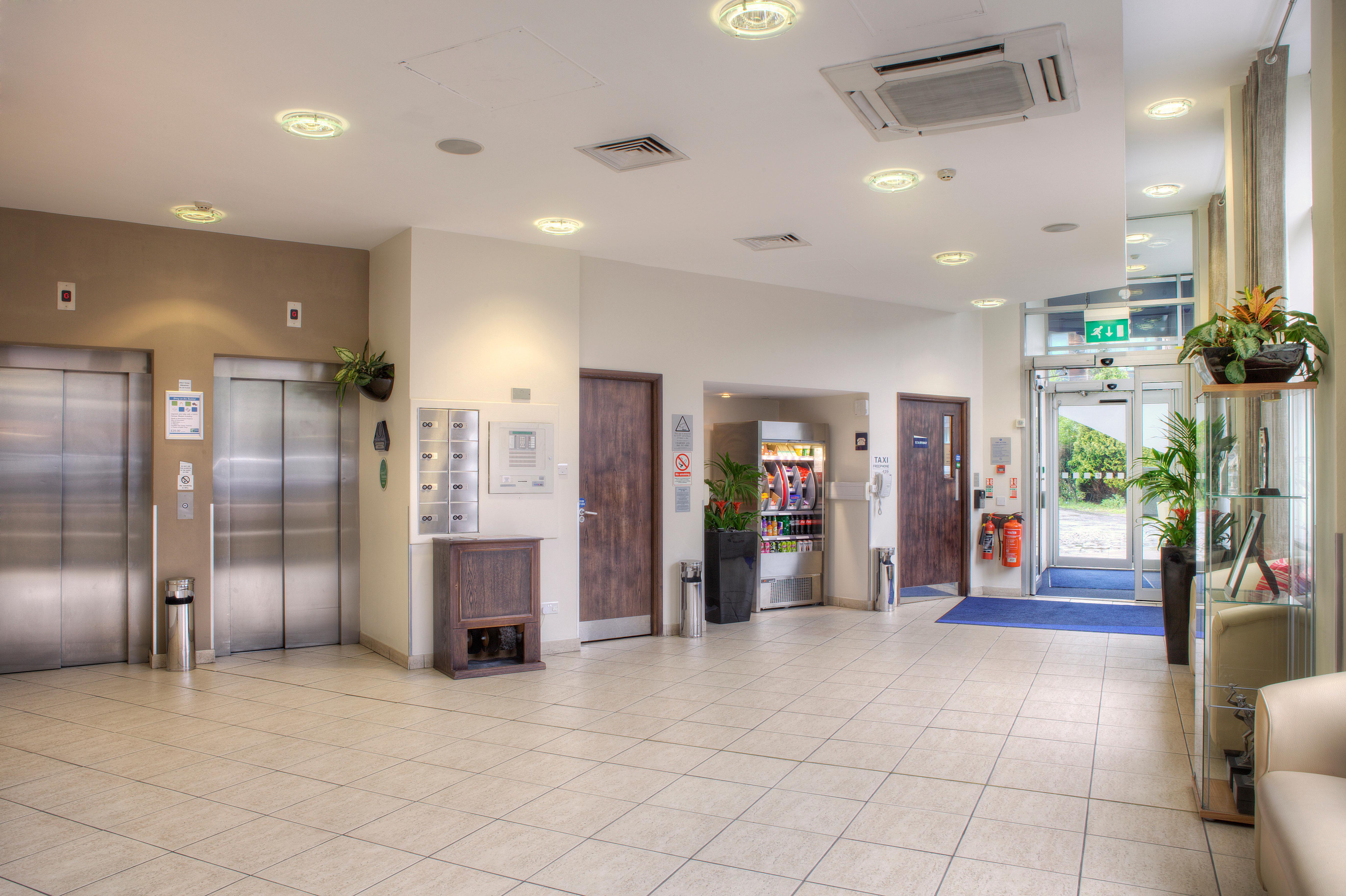 Holiday Inn Express - Glasgow - City Ctr Theatreland By Ihg Екстериор снимка