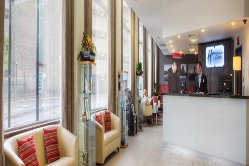 Holiday Inn Express - Glasgow - City Ctr Theatreland By Ihg Екстериор снимка